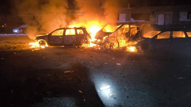 Пожежі та руйнування внаслідок ворожого удару по Києву зафіксовано у трьох районах – Кличко
