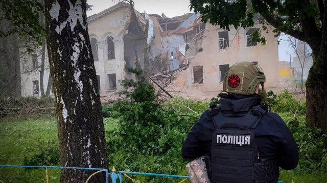 За добу через російські атаки на Сумщині постраждали 17 людей, серед них дитина – поліція