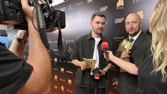 Фильм "Ты – Космос" режиссера Острикова стал лауреатом кинопремии "Золотая Дзига"