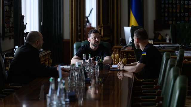 Зеленский поручил подготовить к подписанию указы о назначении Клименко и Умерова в СНБО после встреч в США