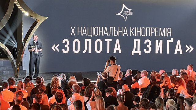 Фильм "Ты – Космос" режиссера Острикова стал лауреатом кинопремии "Золотая Дзига"