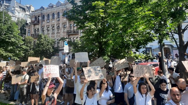 Kyiv protesters demand Fedorov's reinstatement after sacking
