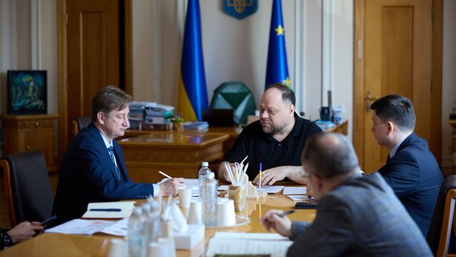 Стефанчук обсудил с Бутенко возможности проведения зимней сессии НМТ