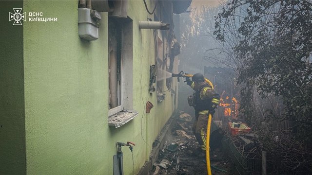 У Вишневому троє загиблих і 14 постраждалих, серед них двоє працівників ДСНС