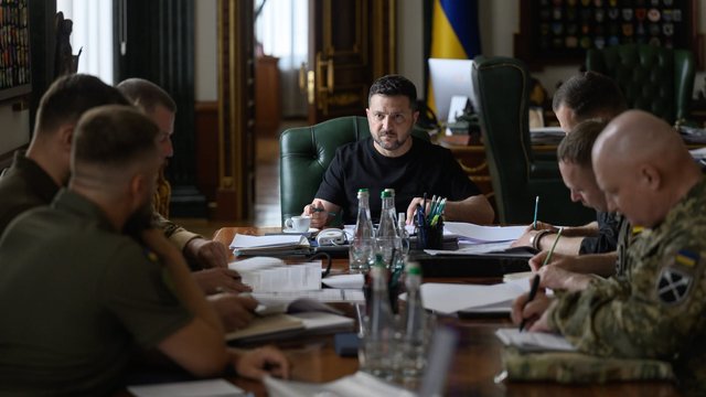 Зеленский объявил о кадровых решениях для усиления защиты городов и прифронтовой логистики