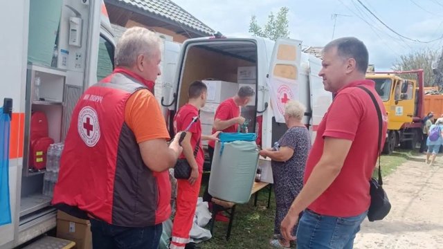 УЧХ допомагає постраждалим від російського ракетного удару по Харкову