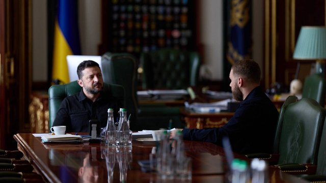 Zelenskyy discusses measures for effective veteran policy with Marine Corps veteran Volynsky
