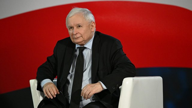 Качиньський: військова допомога Україні, яка надається, зокрема, через ЄС, є необхідною