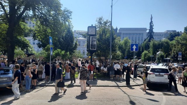 Kyiv protesters demand Fedorov's reinstatement after sacking