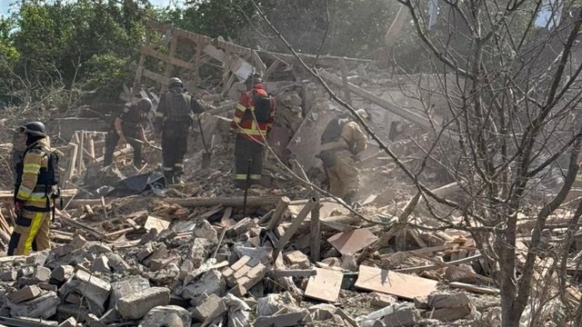 Окупанти обстріляли Ясну Поляну під Краматорськом, щонайменше двоє загиблих – ОВА