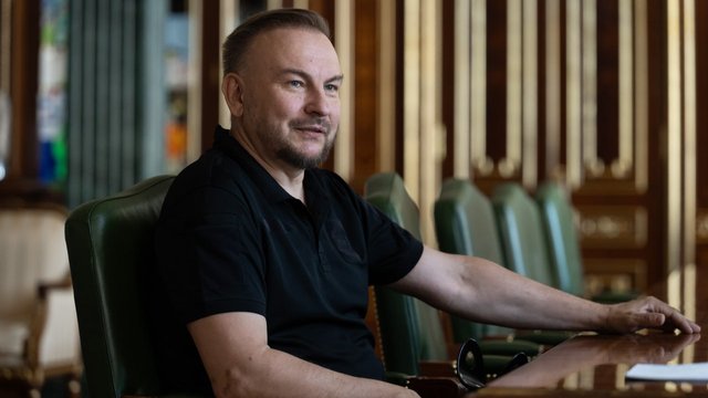 Зеленский анонсировал решение относительно сотрудничества после встречи с Бескрестновым (Флэшем)