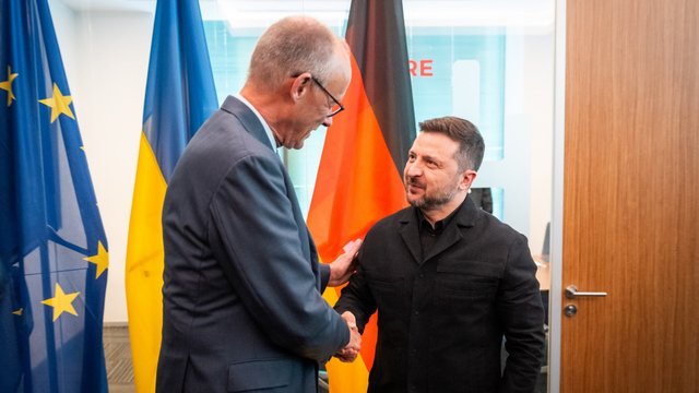 Merz meets Zelenskyy in Ankara, urges NATO allies to continue EUR 70 bln support in 2026-2027