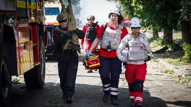 УЧХ проводив евакуацію людей із небезпечної зони Вишневого