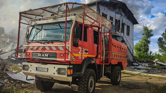 ГСЧС: В результате российского авиаудара по Изюму пострадали три человека, возникли два пожара