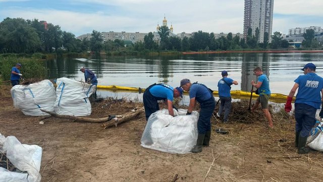 Kyiv lake cleanup completed after 317 cubic meters of pollutants removed