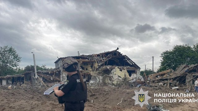Зеленский: Россия выпустила по Киеву и области 68 ракет, число погибших в области возросло до трех человек