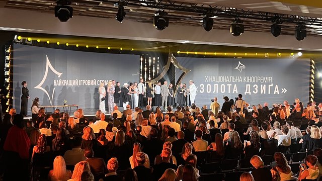Фильм "Ты – Космос" режиссера Острикова стал лауреатом кинопремии "Золотая Дзига"