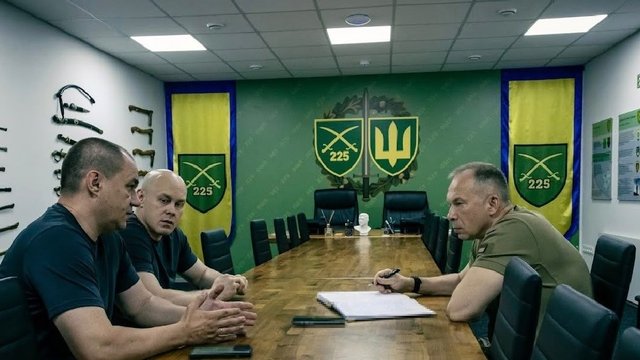 Syrsky visits combat units in Zaporizhia region