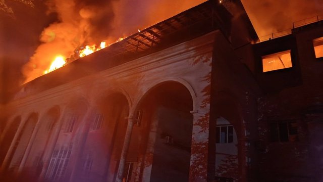 Міносвіти повідомляє, що уточнює кількість знищених підручників після удару по друкарні "Конві"