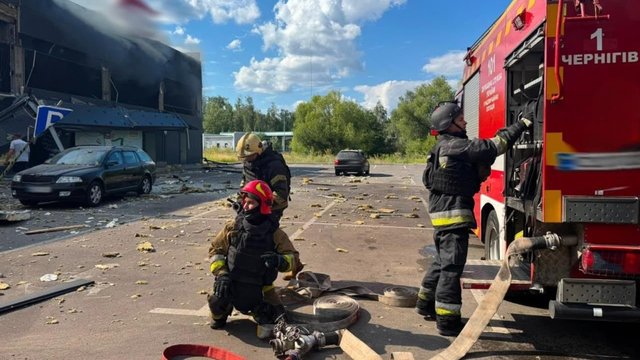 В Чернигове завершили ликвидацию последствий удара РФ: число пострадавших возросло до 25