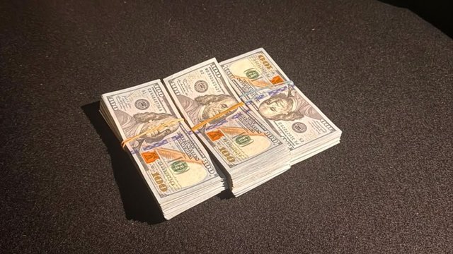 ДБР: затримано начальника Держгеокадастру на Львівщині, який намагався підкупити співробітника НАЗК