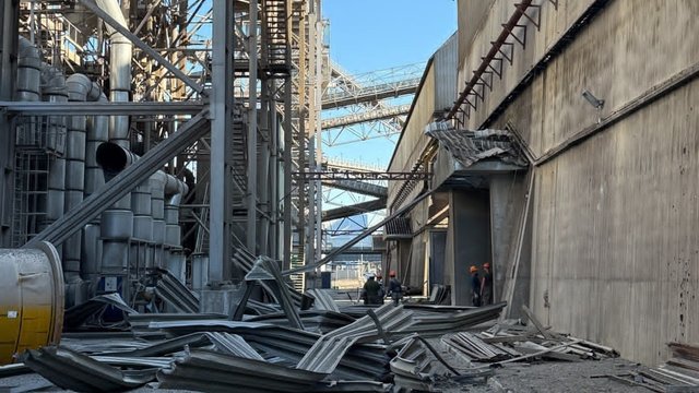 Kernel export terminal in Chornomorsk suspends operation after Russian shelling