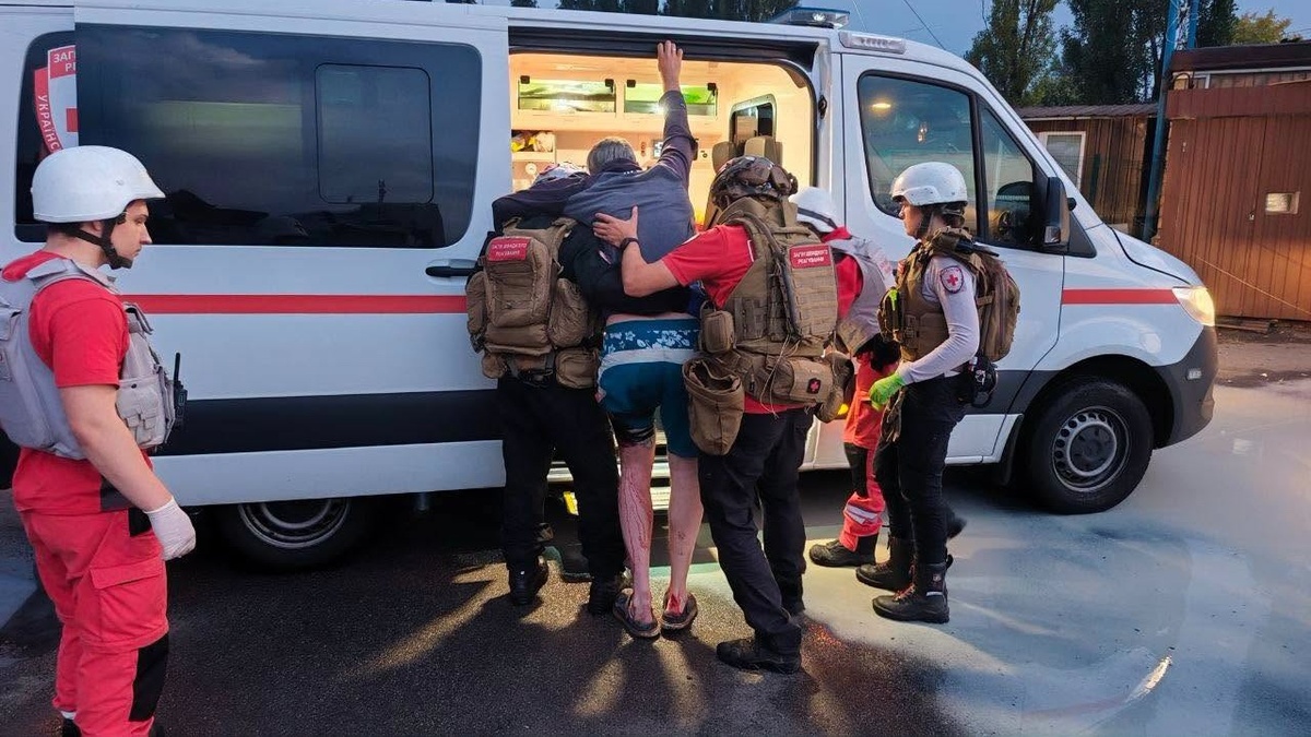 URCS rapid response teams worked in Kyiv at sites of Russian attack aftermath clearance