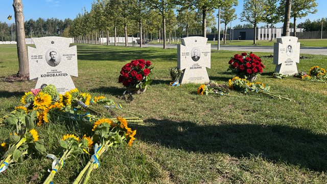 На НВМК відбулися заходи до Дня пам'яті Захисників України і почесні поховання невпізнаних військових