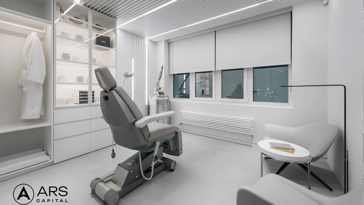 Maksym Krippa's ARS Capital holding becomes the owner of Age Management System