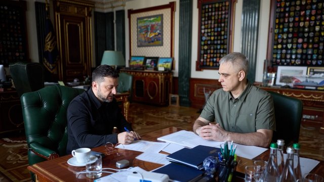 Зеленський: СБУ продовжить очищення від тих, хто працює не на Україну