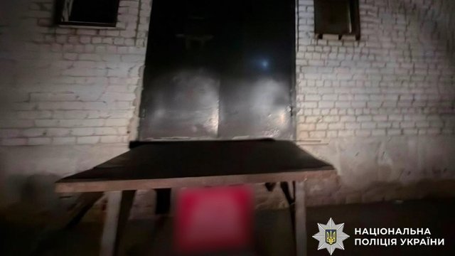 Полиция задержала двух подозреваемых в поджоге отделения "Новой пошты" в Златополе Харьковской области