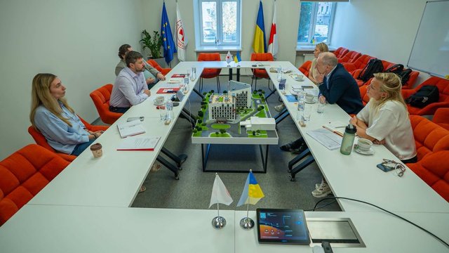 Делегація Нідерландського Червоного Хреста ознайомилася з діяльністю українських колег