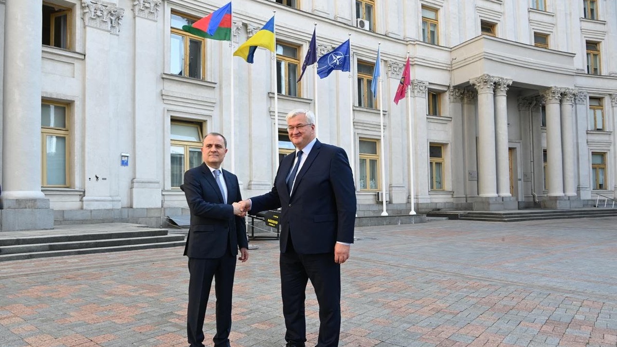 Head of Azerbaijani MFA arrives in Ukraine