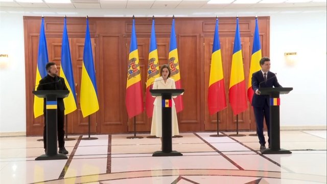 Молдова посилює ППО після вторгнення російських дронів у її повітряний простір – президент
