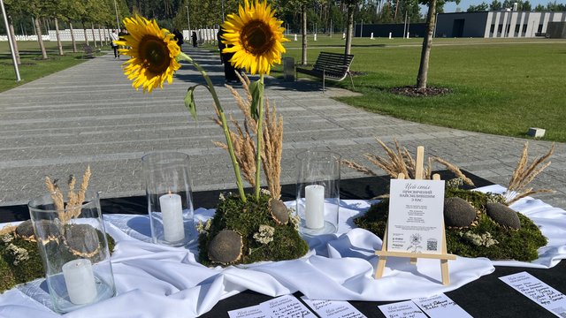 На НВМК відбулися заходи до Дня пам'яті Захисників України і почесні поховання невпізнаних військових