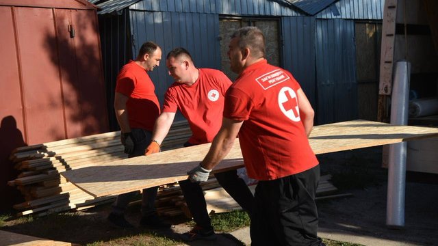 URCS opens aid station for victims of Russian airstrike in Smila