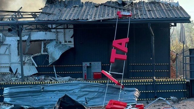 Ворог атакував вантажне відділення "Нової пошти" у Прилуках
