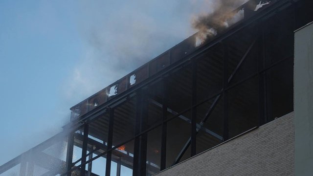 Пожежа на місці удару по бізнес-центру в Голосіївському районі Києва ліквідована – ДСНС
