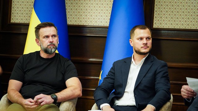 Калашник: На маршрутах школьников в прифронтовых громадах будут устанавливать мобильные укрытия