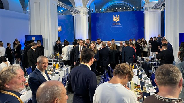 Ежегодный Молитвенный завтрак: выступления Науседы, Келлога, Пенса, гимн от Златы Огневич и меню от Клопотенко