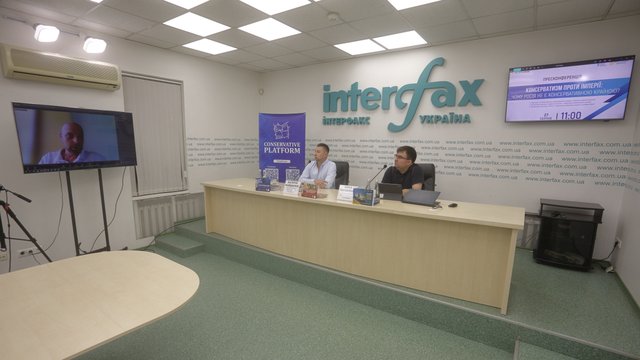 "Консервативная платформа" против псевдоконсерватизма РФ: в Киеве вручили призы победителям конкурса студенческих эссе