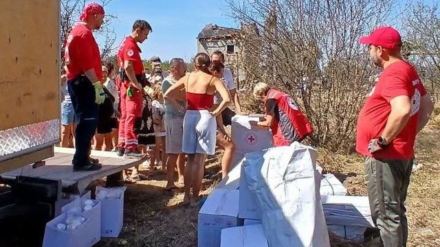 УЧХ видає гумдопомогу одеситам, які постраждали від російської атаки