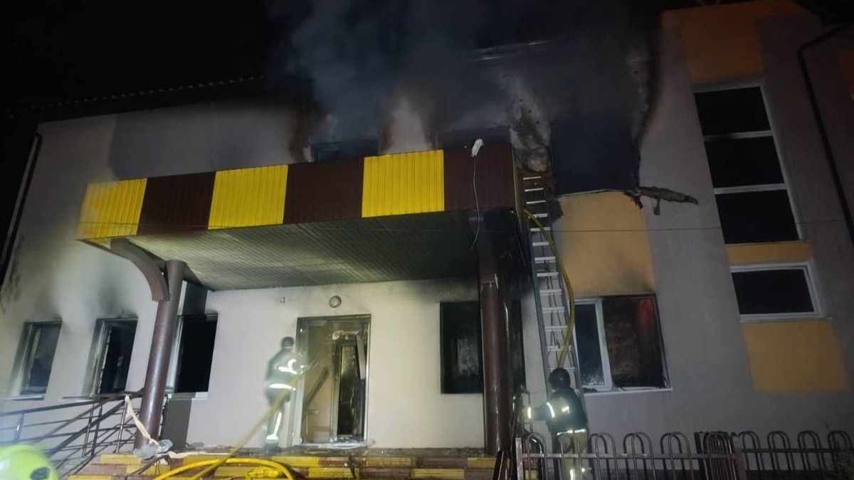 Ворог вдарив дронами по ліцею на Київщині – прем'єр