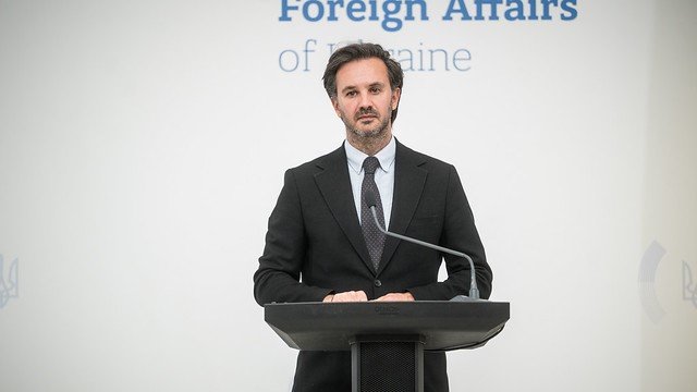МИД Украины призывает к полному эмбарго на российские товары