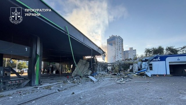 В Киеве скончался мужчина, получивший травмы в результате атаки БПЛА на АЗС