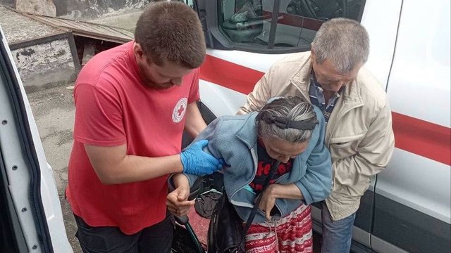 URCS transports mobility-impaired patients from transit hub to hospital