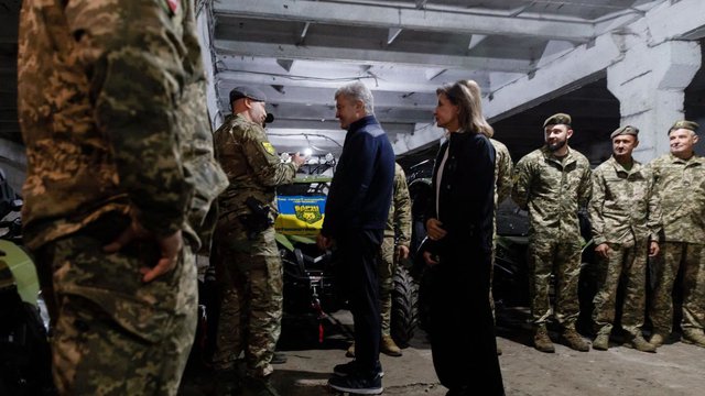 Poroshenko hands over more than 40 buggies to military units on his birthday
