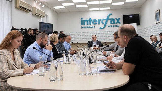 Более 40% украинцев за чертой бедности, что затрудняет доступ к лечению – президент Всеукраинской ассоциации инфекционистов