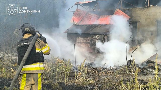 На Донеччині внаслідок авіаудару постраждала дитина – МВС