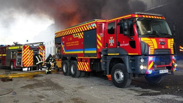 В результате российского обстрела предприятия в Житомирской области пострадали два человека